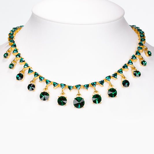 Schmuckgarnitur aus aus goldplattierter Legierung mit grünem Emporia® Kristall