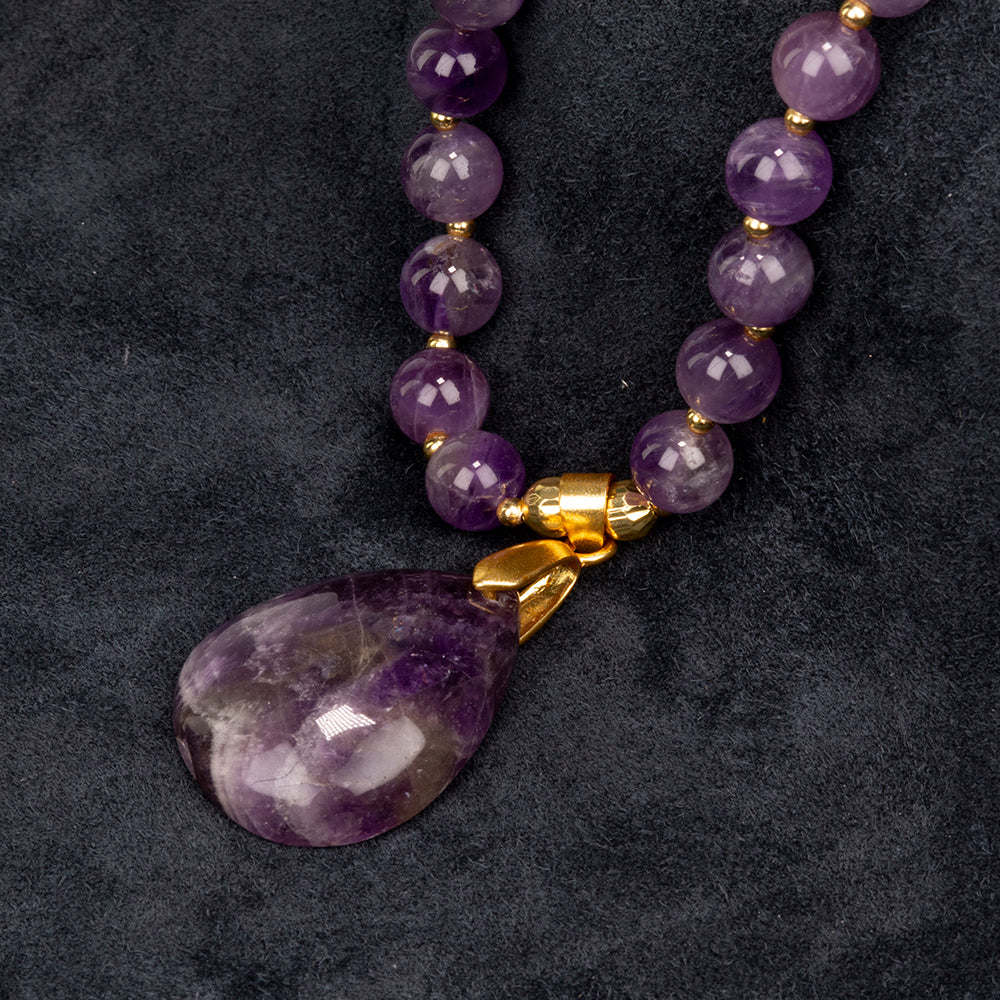 Halskette aus goldplattierter Legierung mit Amethyst