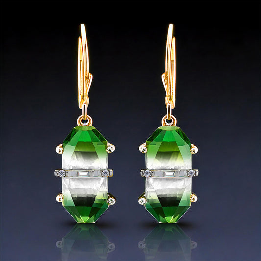 Goldplattierte Silberohrringe mit grünem Onyx und weißem Diamant