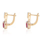 Goldplattierte Silberohrringe mit Rubin aus Mosambik und weißem Topas