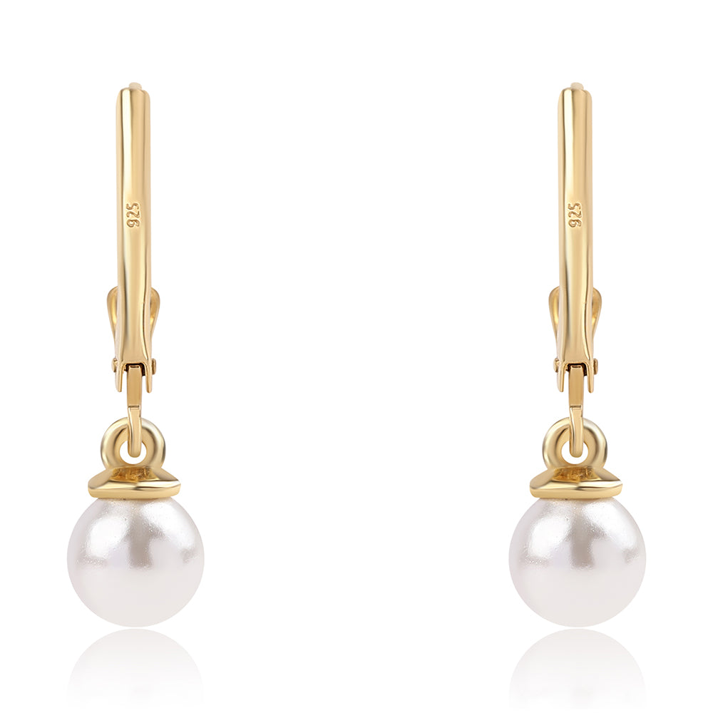 Goldplattierte Silberohrringe mit weißer Süßwasserperle