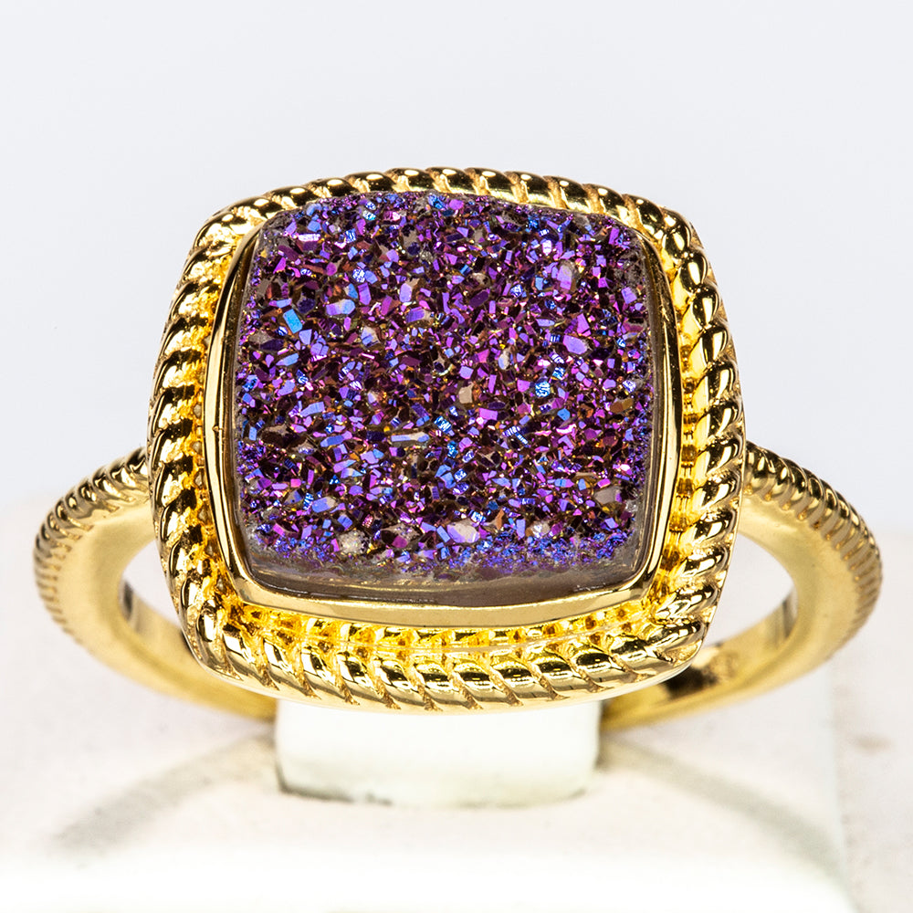 Goldplattierter Silberring mit lila Druse