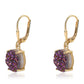 Goldplattierte Silberohrringe mit lila Druse