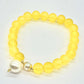 Goldplattiertes Silberarmband mit gelbem Jadeit aus Marsden River und Glasperle