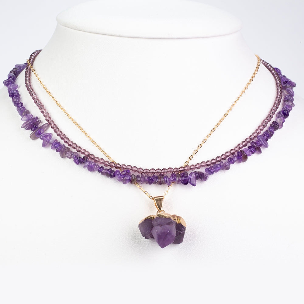 Schmuckgarnitur aus aus goldplattierter Legierung mit Amethyst
