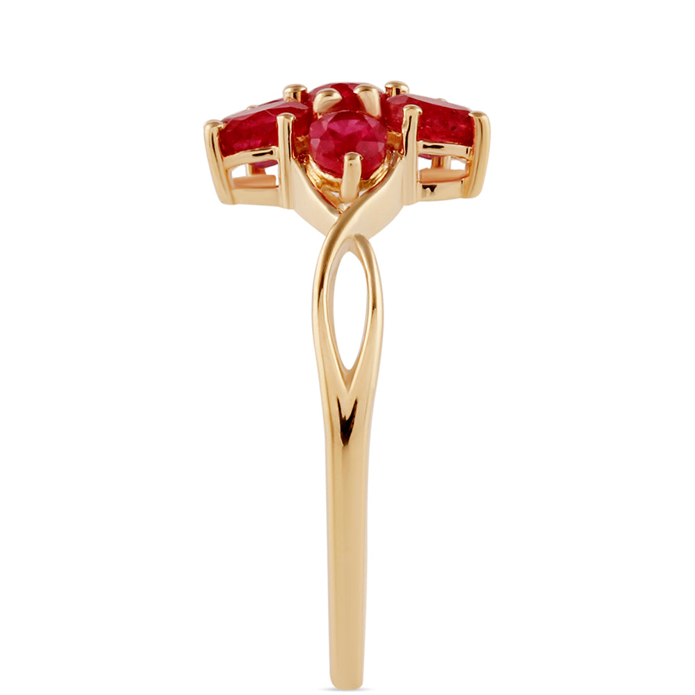 Goldring mit Rubin aus Madagaskar