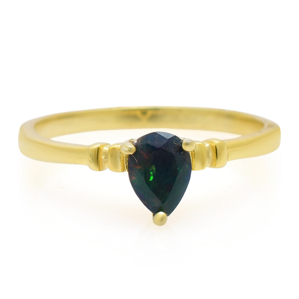 Goldplattierter Silberring mit äthiopischem Opal aus Lega Dembi