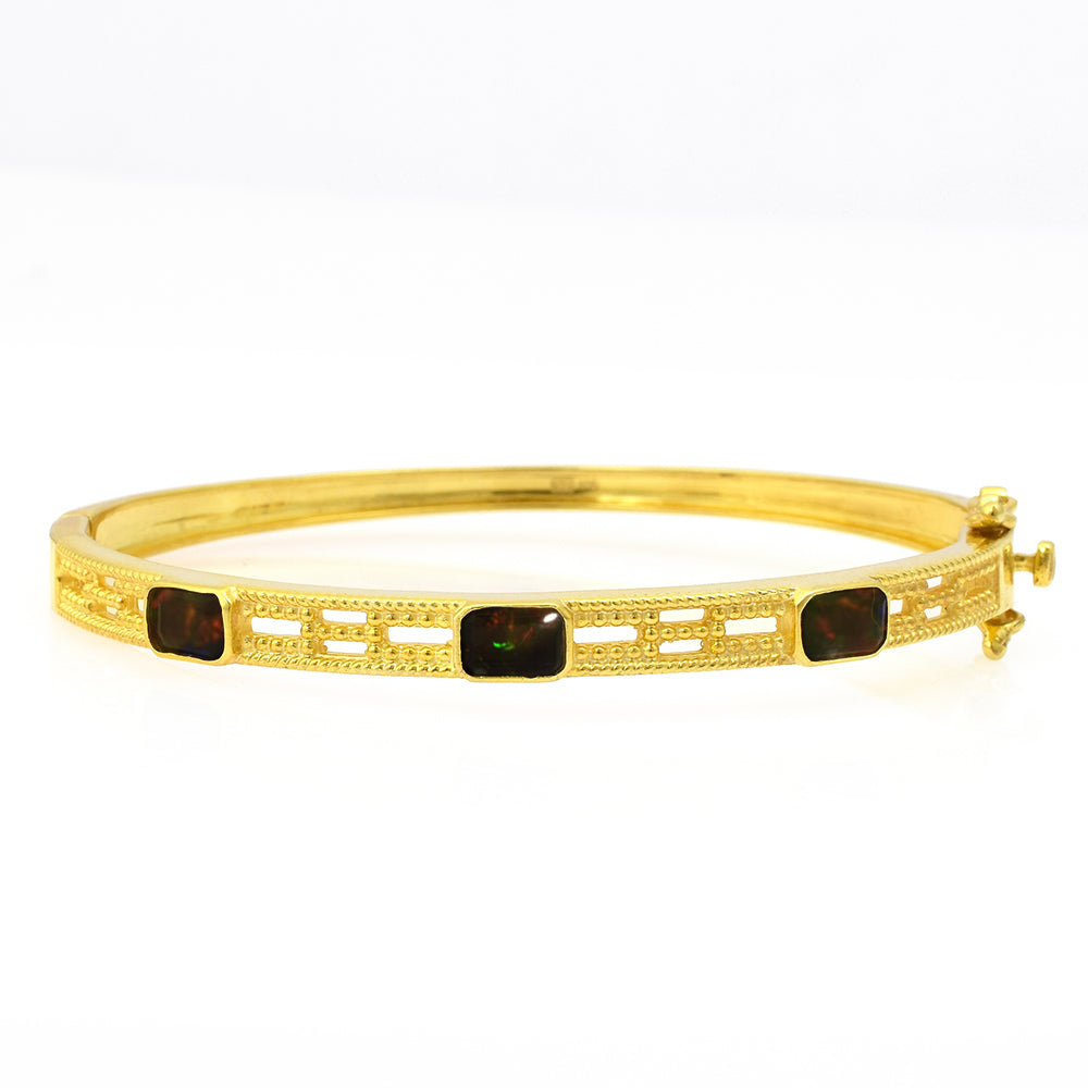 Goldplattiertes Silberarmband mit äthiopischem Opal aus Lega Dembi