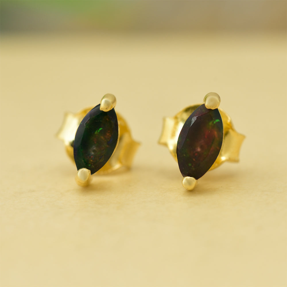 Goldplattierte Silberohrringe mit äthiopischem Opal aus Lega Dembi