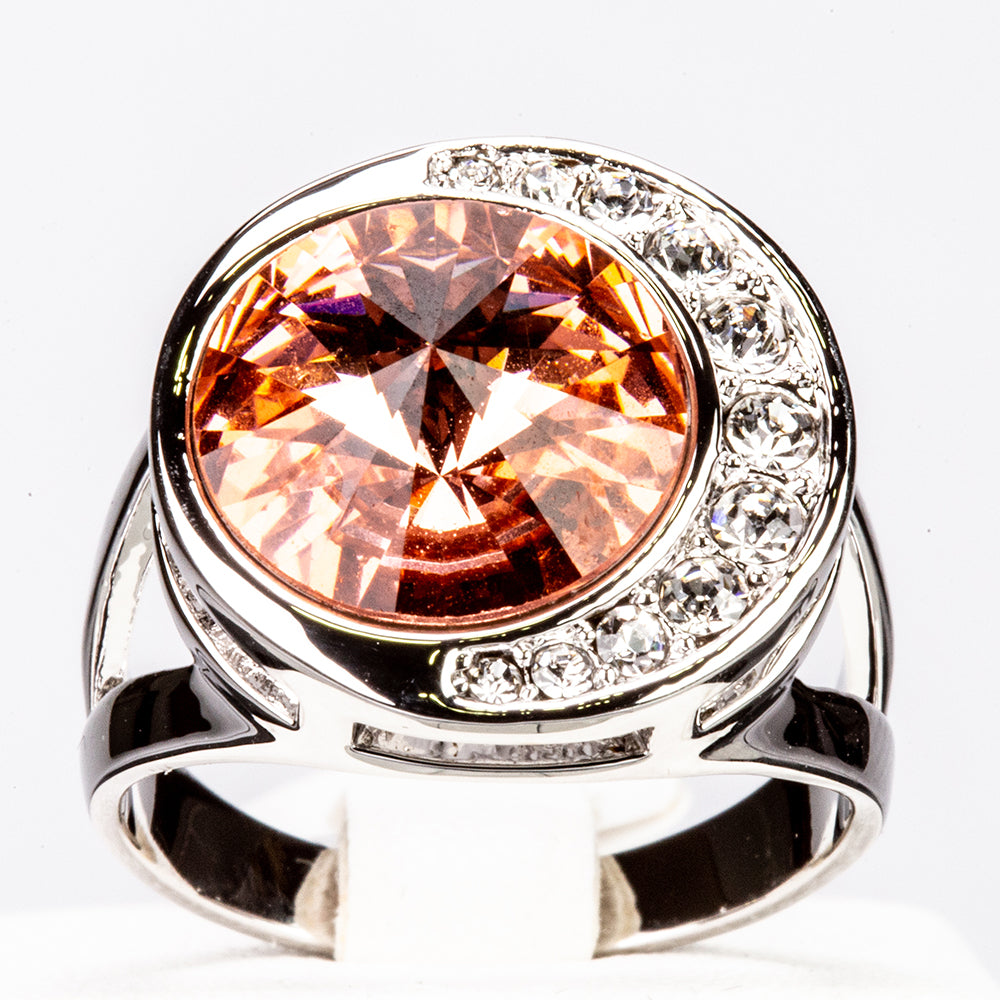 Ring aus weißgoldplattierterr Legierung mit rotem Emporia®-Kristall 1 