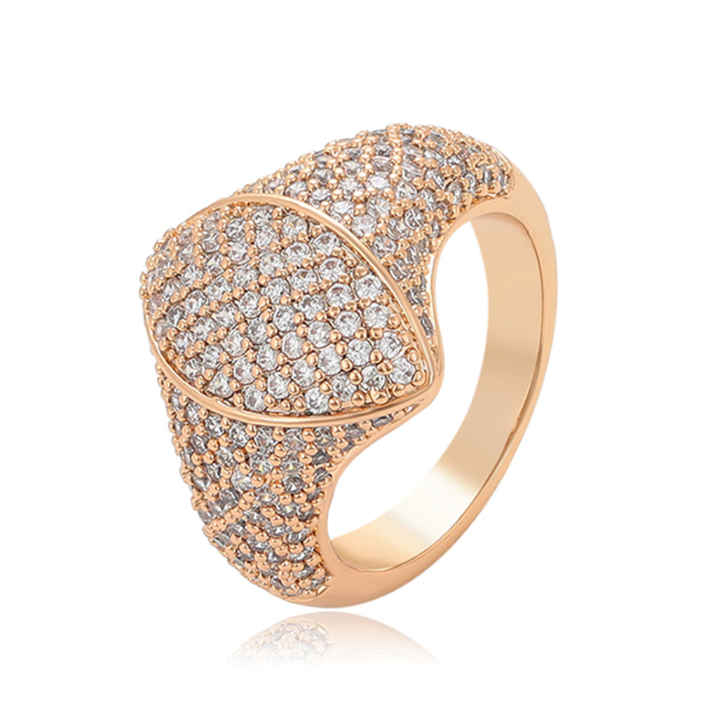 Ring aus goldplattierterr Legierung mit weißem Emporia® Kristall