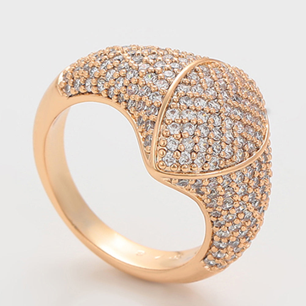Ring aus goldplattierterr Legierung mit weißem Emporia® Kristall 6 