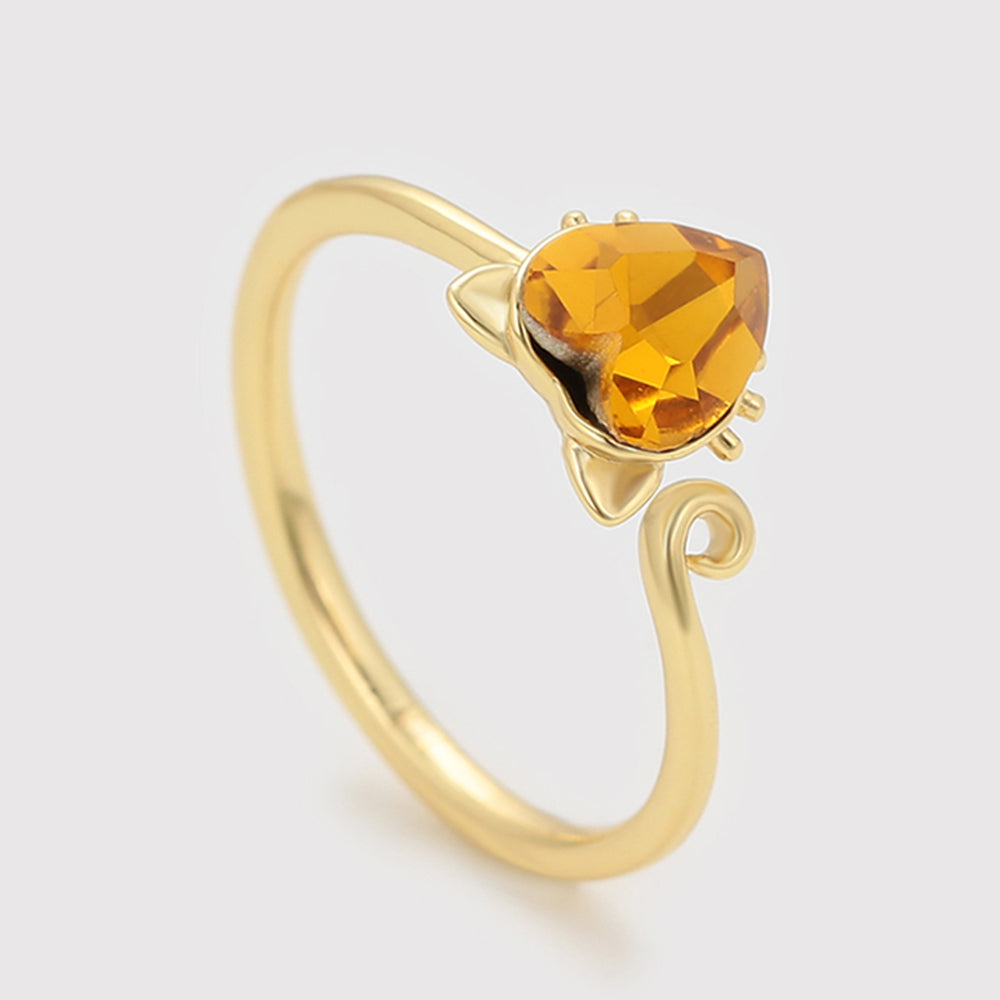Ring aus goldplattierterr Legierung mit gelbem Emporia®-Kristall