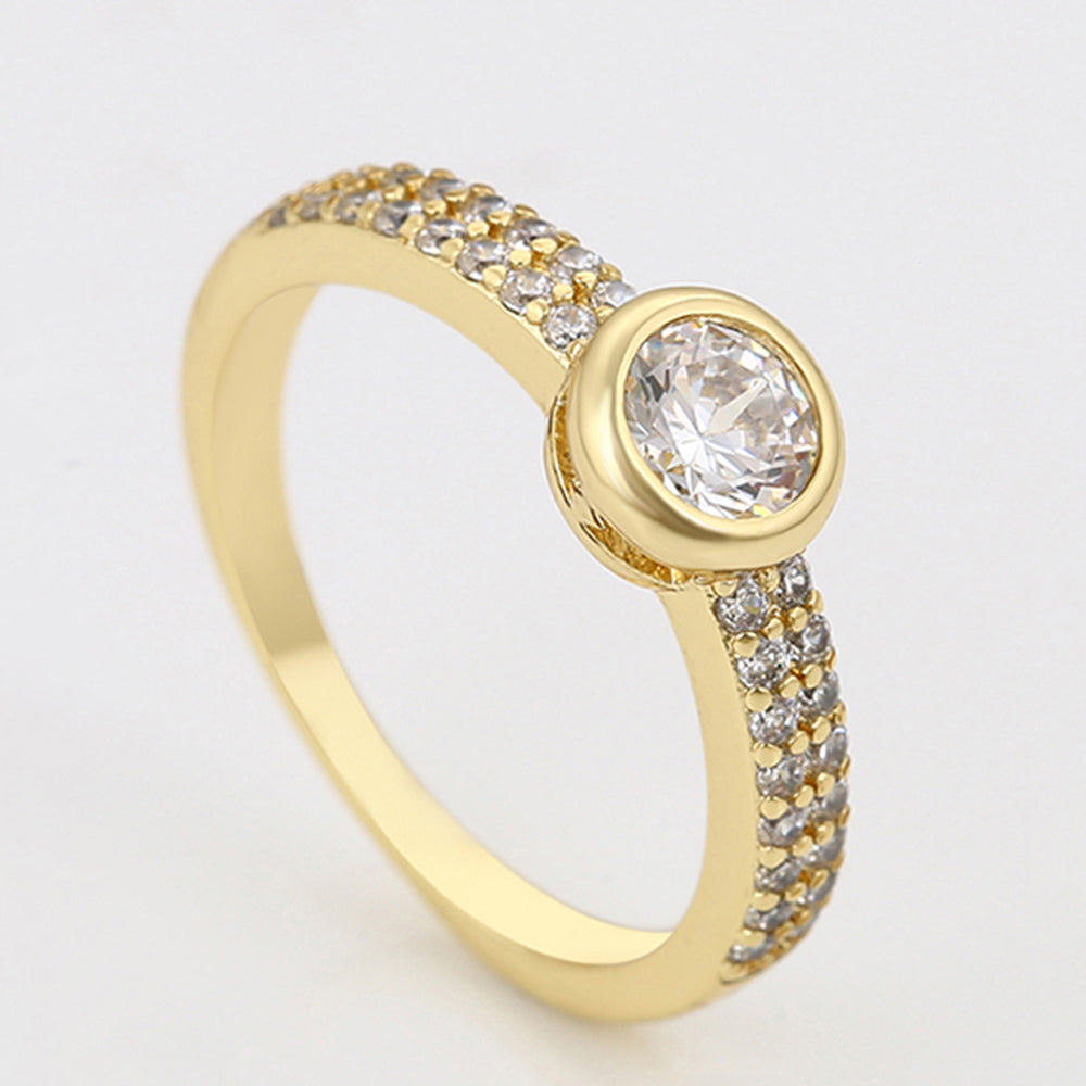 Ring aus goldplattierterr Legierung mit weißem Emporia® Kristall 3 