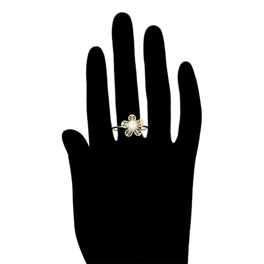 Ring aus goldplattierterr Legierung mit Glasperle 7 