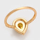 Ring aus goldplattierterr Legierung mit gelbem Emporia®-Kristall und weißem Emporia® Kristall