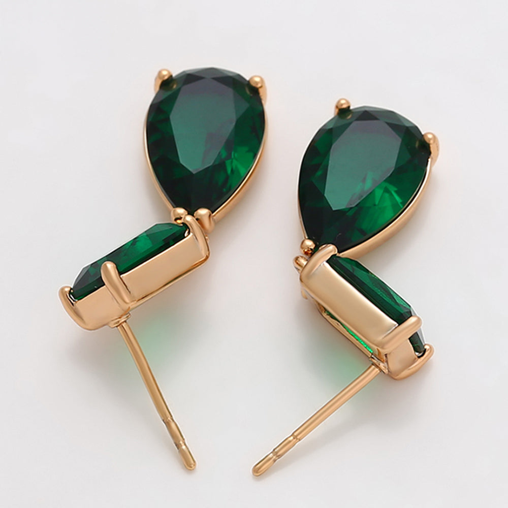 Ohrringe aus goldplattierter Legierung mit grünem Emporia® Kristall 5 
