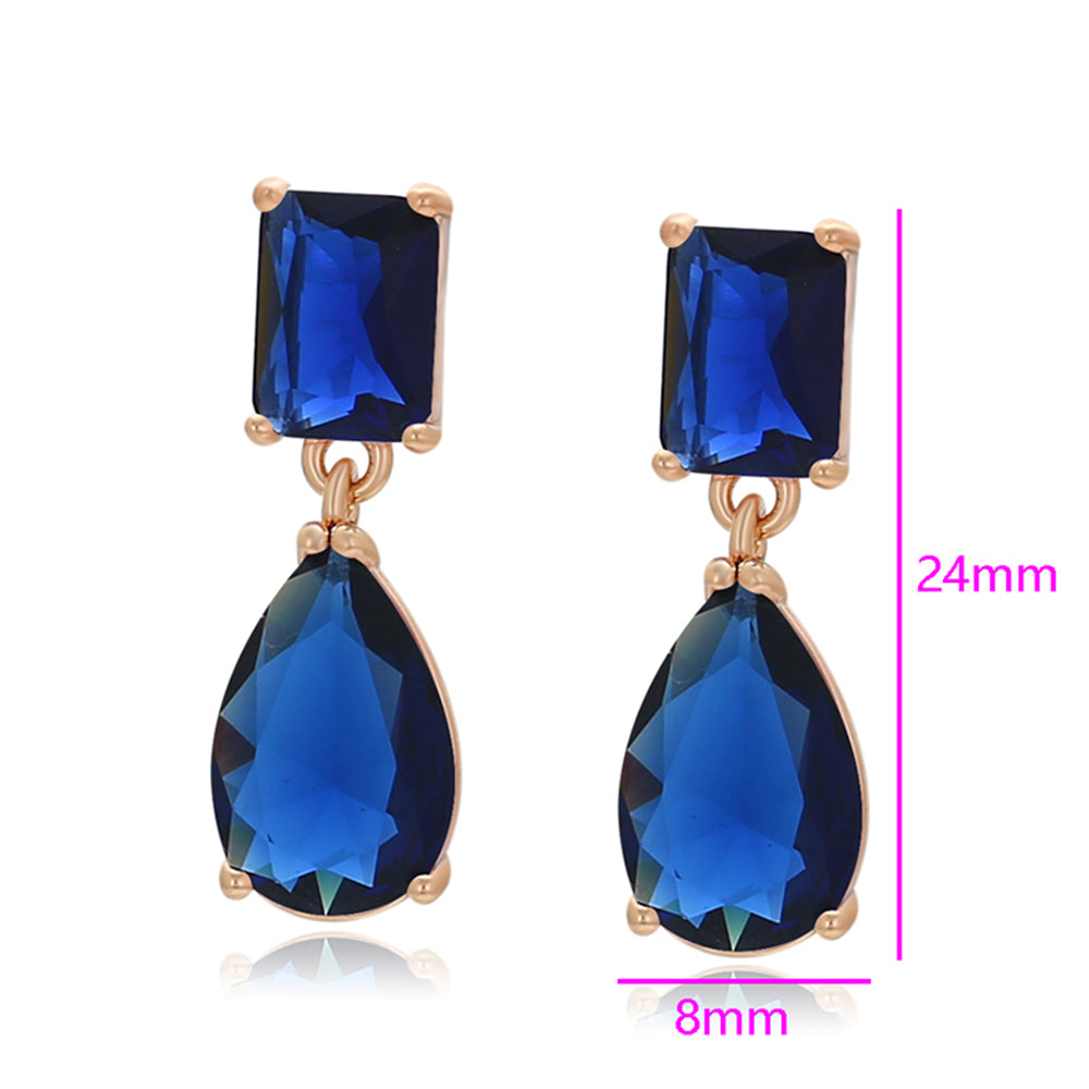 Ohrringe aus goldplattierter Legierung mit blauem Emporia®-Kristall