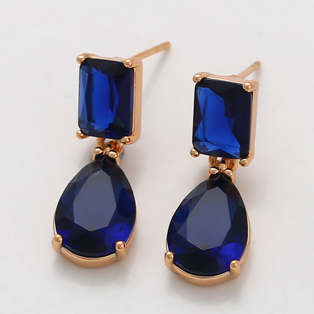 Ohrringe aus goldplattierter Legierung mit blauem Emporia®-Kristall 6 