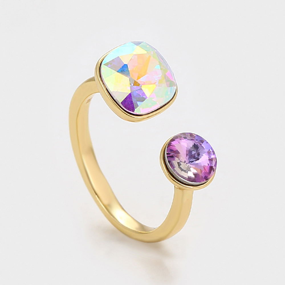 Ring aus goldplattierterr Legierung mit purpurfarbenem Emporia® Kristall und weißem Emporia® Kristall 3 