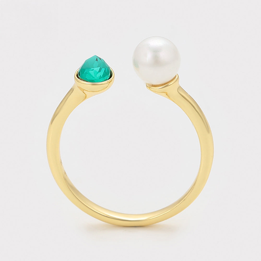 Ring aus goldplattierterr Legierung mit Glasperle und grünem Emporia® Kristall 4 