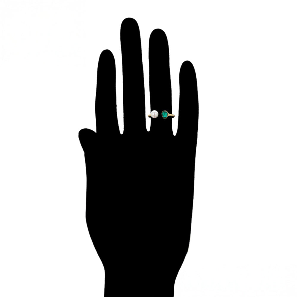 Ring aus goldplattierterr Legierung mit Glasperle und grünem Emporia® Kristall 8 