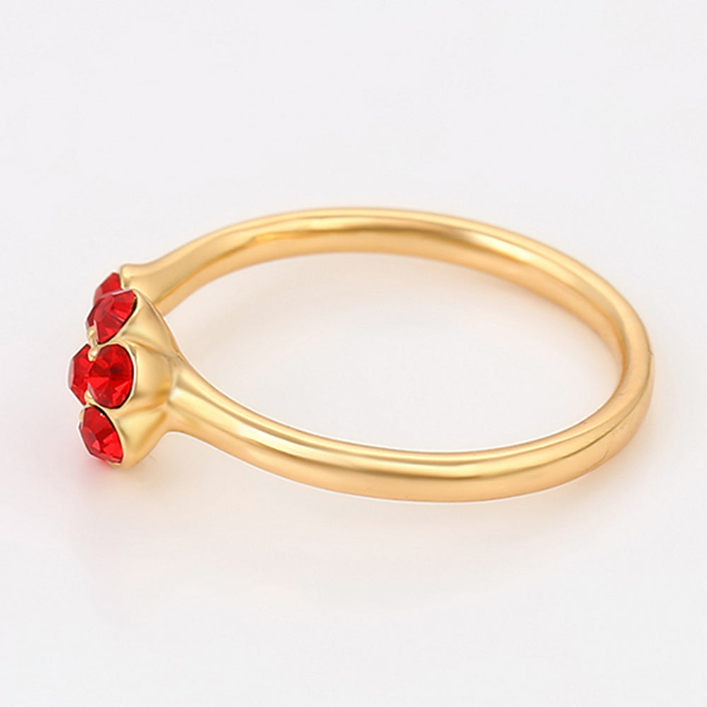 Ring aus goldplattierterr Legierung mit rotem Emporia®-Kristall 4 