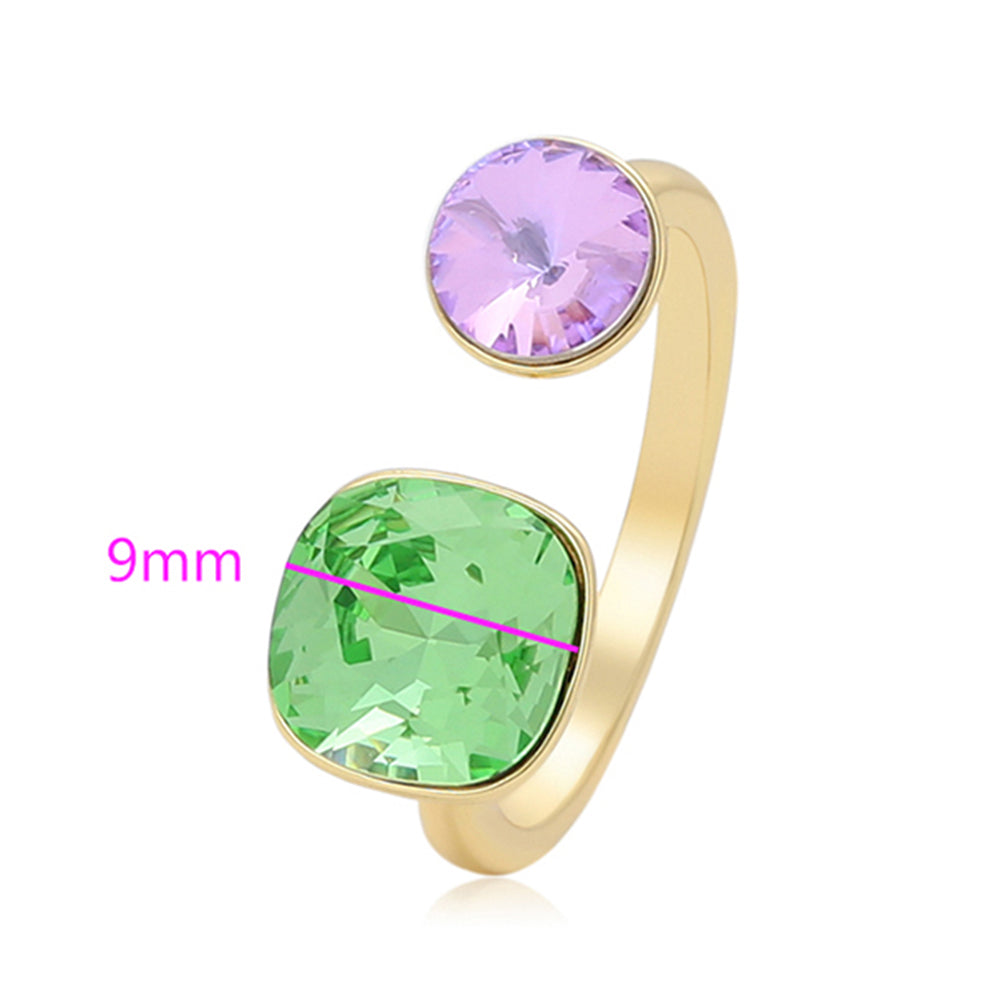 Ring aus goldplattierterr Legierung mit grünem Emporia® Kristall und purpurfarbenem Emporia® Kristall 2 
