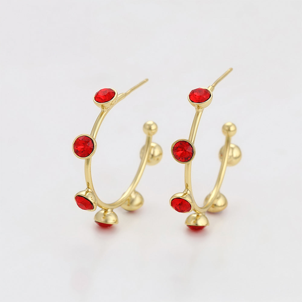 Ohrringe aus goldplattierter Legierung mit rotem Emporia®-Kristall 3 