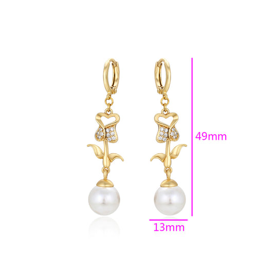 Ohrringe aus goldplattierter Legierung mit Glasperle und weißem Emporia® Kristall