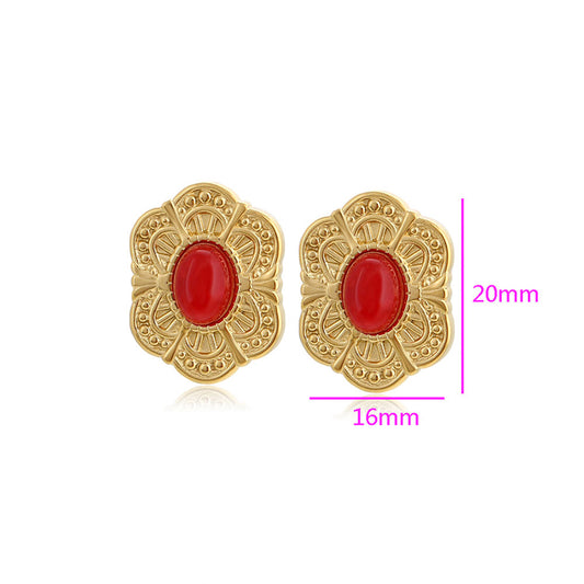 Ohrringe aus goldplattierter Legierung mit rotem Emporia®-Kristall