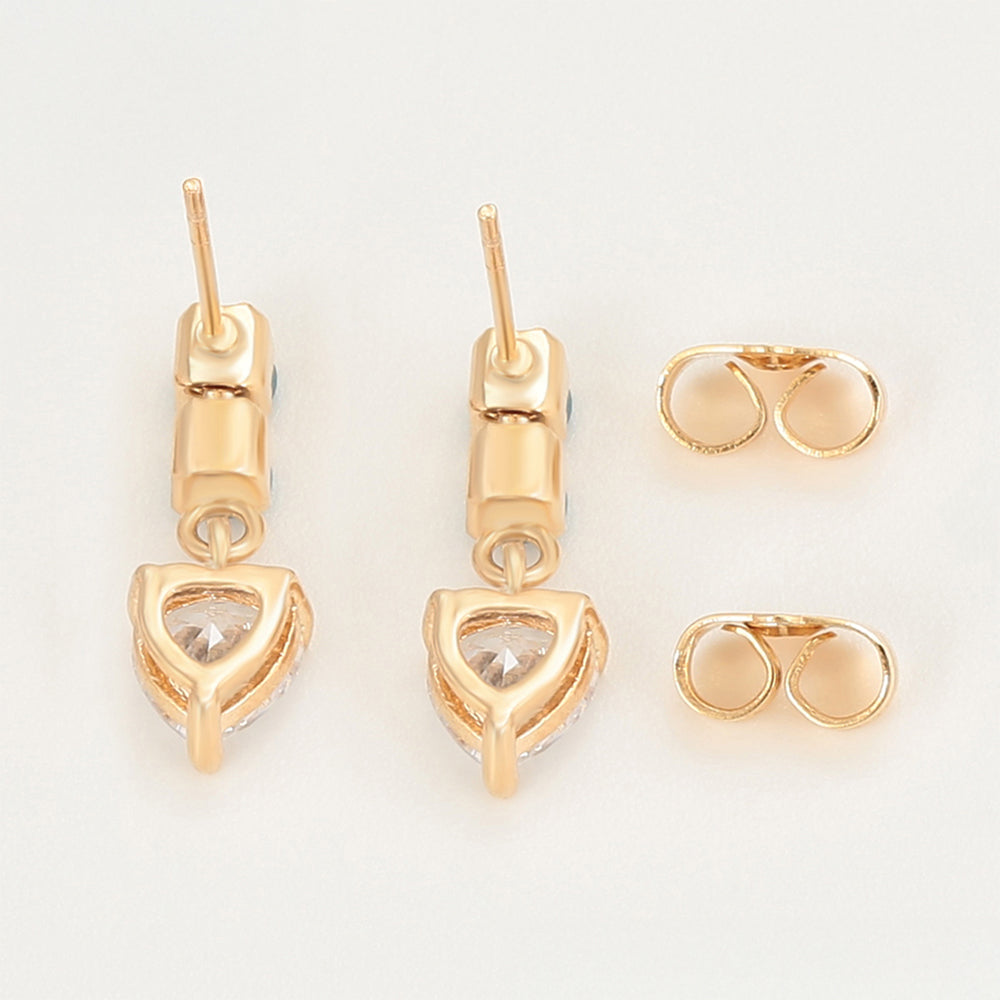 Ohrringe aus goldplattierter Legierung mit grünem Emporia® Kristall und weißem Emporia® Kristall 7 