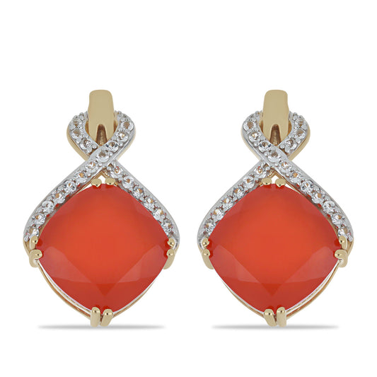 Goldplattierte Silberohrringe mit rotem Chalzedon und weißem Topas