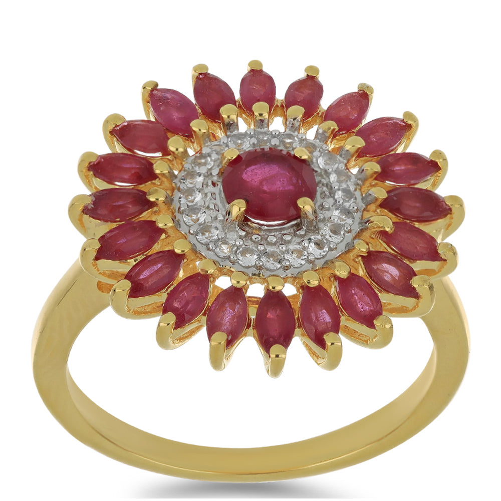 Goldplattierter Silberring mit Rubin aus Madagaskar und weißem Topas