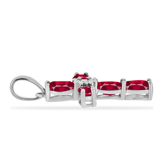 Silberanhänger mit Rubin aus Madagaskar und weißem Diamant