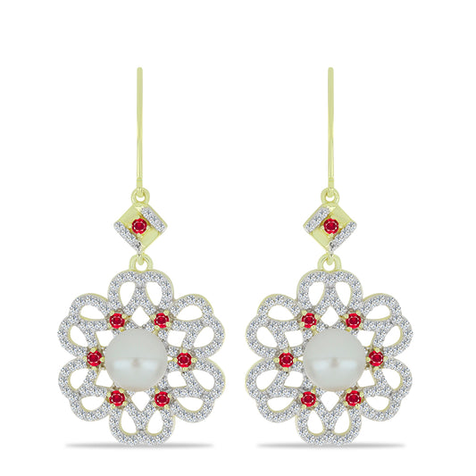 Goldplattierte Silberohrringe mit weißer Süßwasserperle und Rubin aus Madagaskar