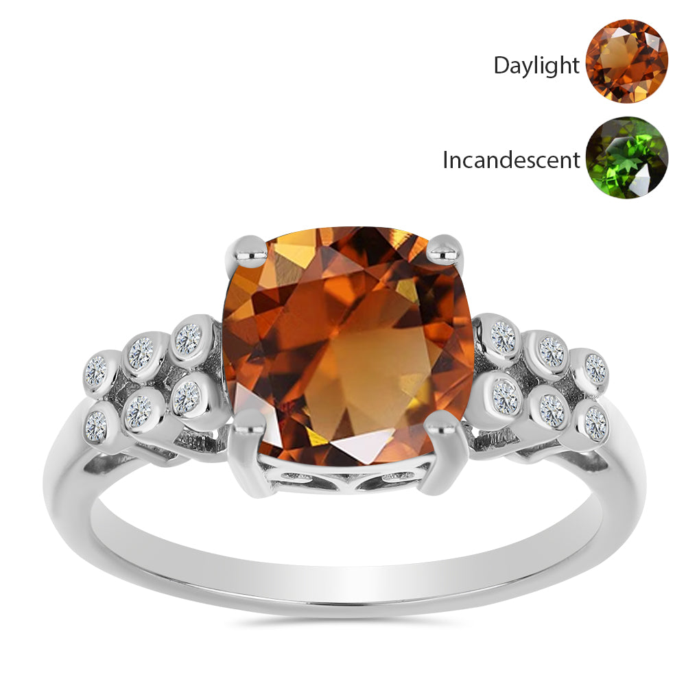 Silberring mit zertifiziertem laborgezüchteten Zultanit aus Anatolien und weißem Topas 3 