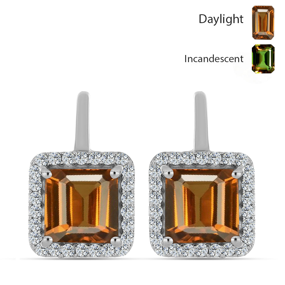 Silberohrringe mit zertifiziertem laborgezüchteten Zultanit aus Anatolien und weißem Topas 1 