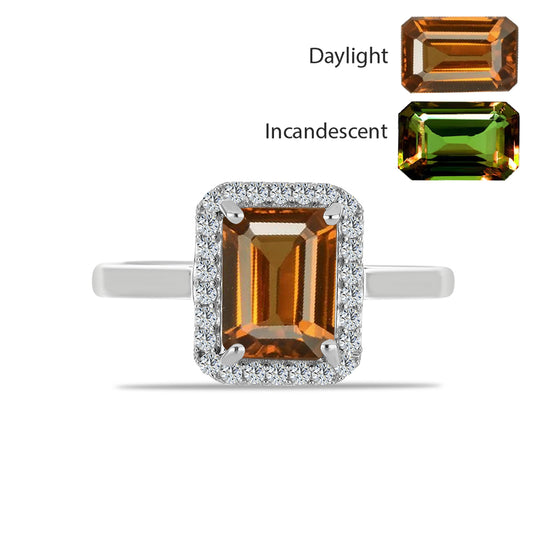 Silberring mit zertifiziertem laborgezüchteten Zultanit aus Anatolien und weißem Topas