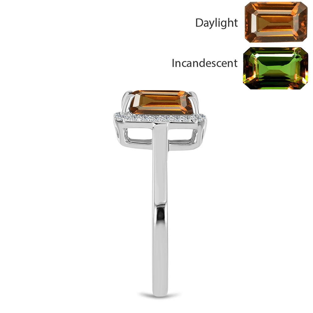 Silberring mit zertifiziertem laborgezüchteten Zultanit aus Anatolien und weißem Topas