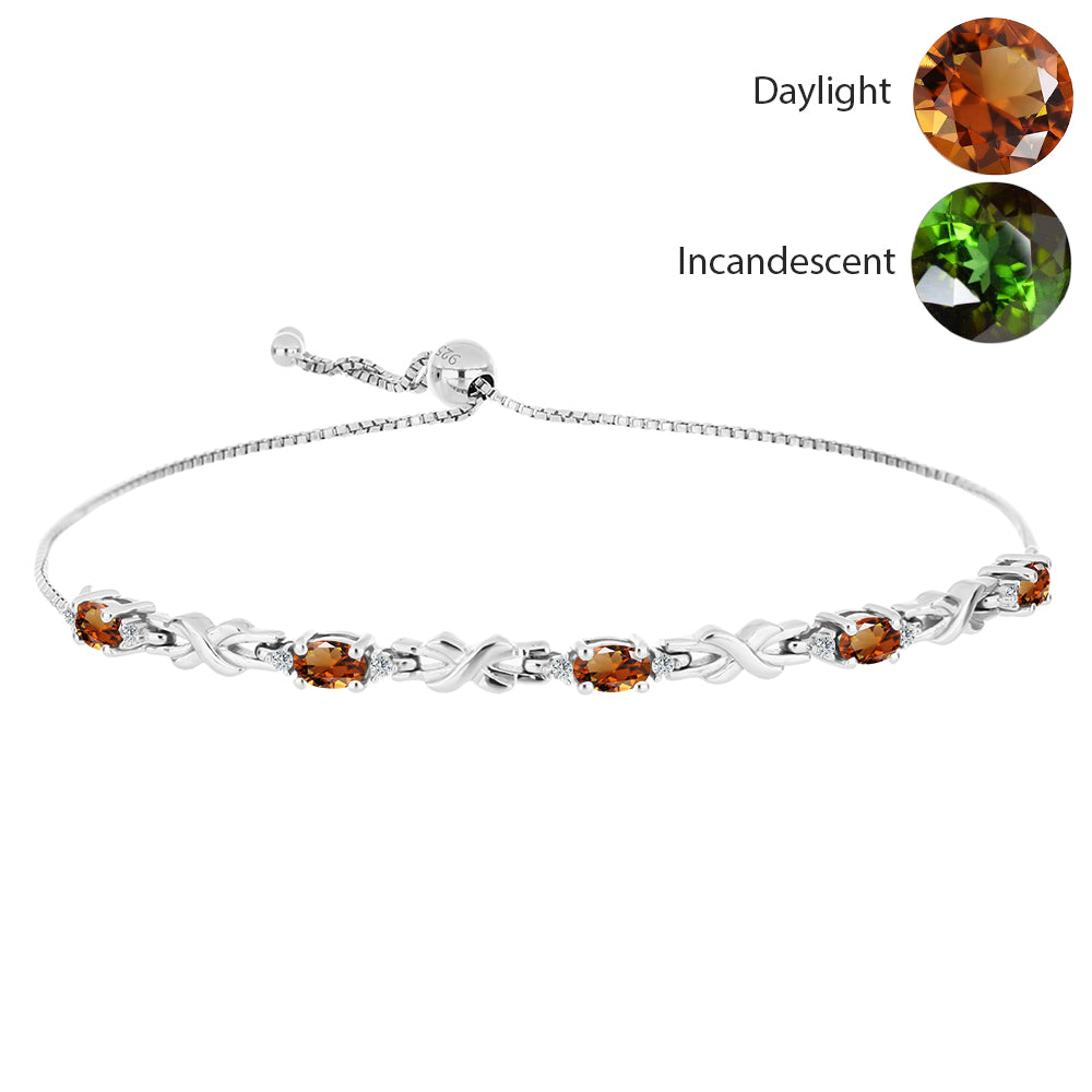 Silberarmband mit zertifiziertem laborgezüchteten Zultanit aus Anatolien und weißem Topas