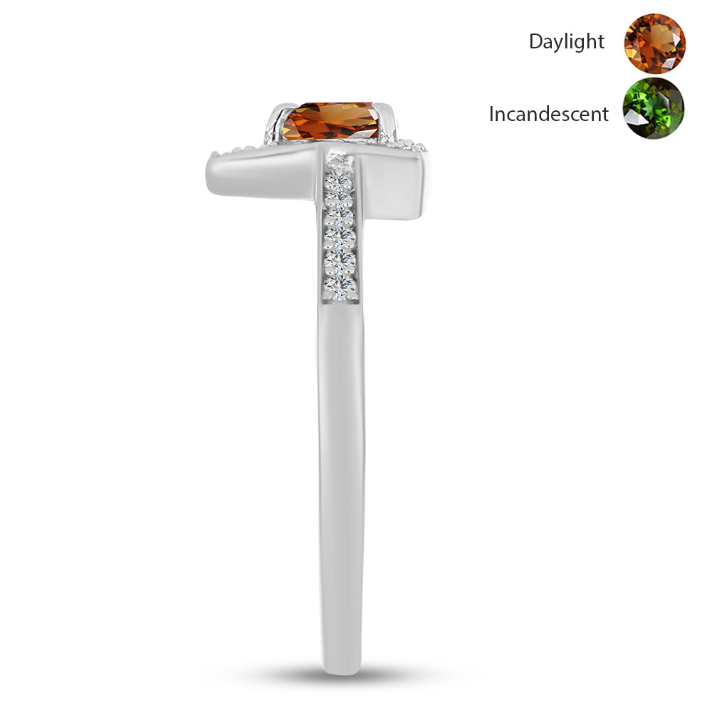 Silberring mit zertifiziertem laborgezüchteten Zultanit aus Anatolien und weißem Topas 4 