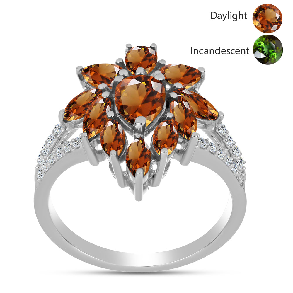 Silberring mit zertifiziertem laborgezüchteten Zultanit aus Anatolien und weißem Topas 3 