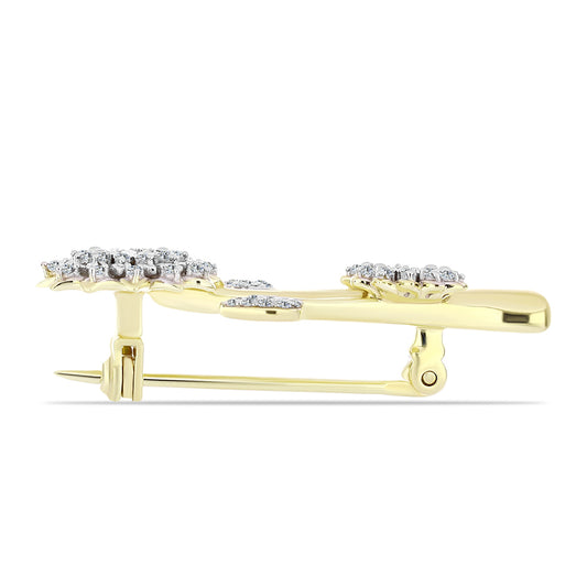 Goldplattierte Silberbrosche mit weißem Diamant und weißem Topas