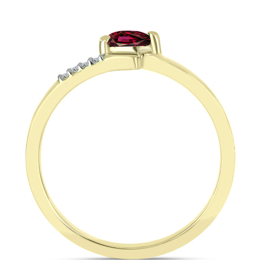 Goldplattierter Silberring mit Rhodolith Granat und weißem Topas