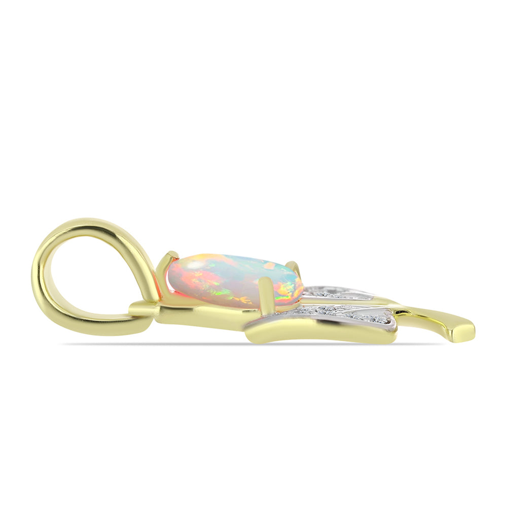 Goldplattierter Silberanhänger mit Welo-Opal und weißem Topas