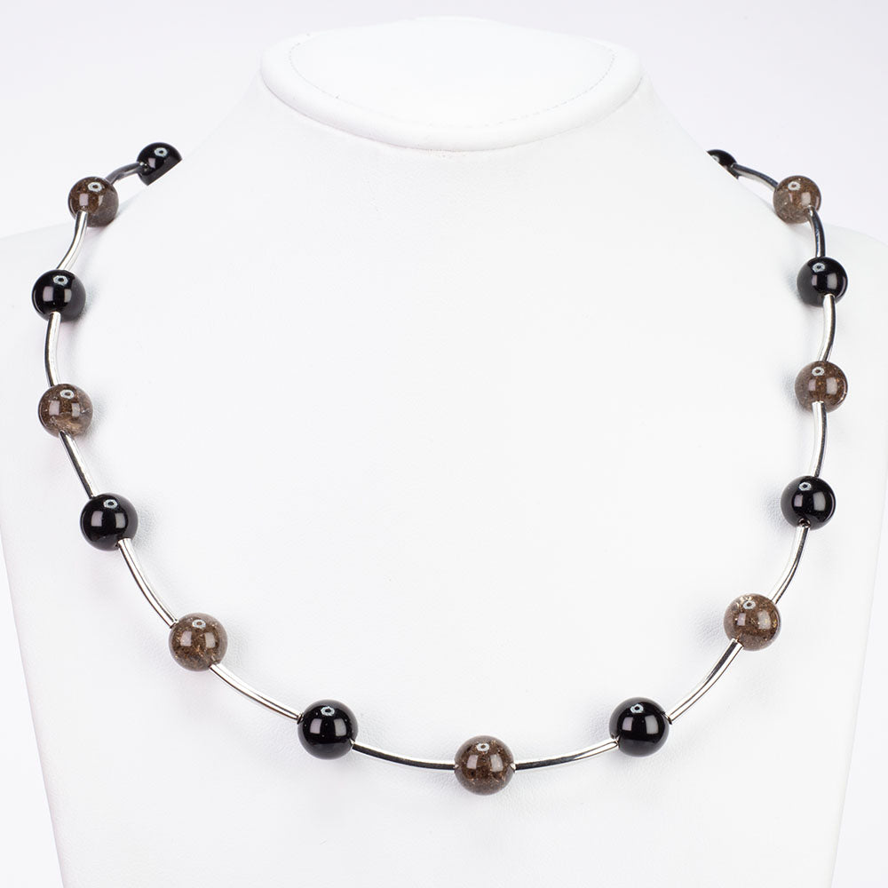 Halskette aus goldplattierter Legierung mit schwarzem Onyx und Rauchquarz