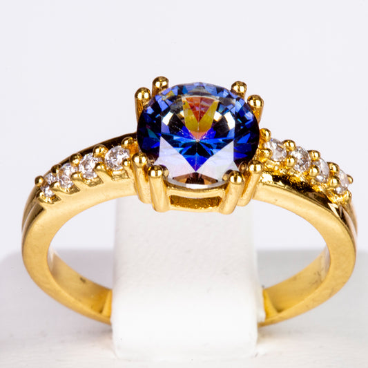Ring aus goldplattierterr Legierung mit blauem Emporia®-Kristall und weißem Emporia® Kristall