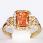 Ring aus goldplattierterr Legierung mit orangefarbenem Emporia® Kristall und weißem Emporia® Kristall