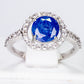 Ring aus goldplattierterr Legierung mit blauem Emporia®-Kristall und weißem Emporia® Kristall